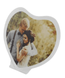 זכוכית דקה עם מעמד בצורת לב